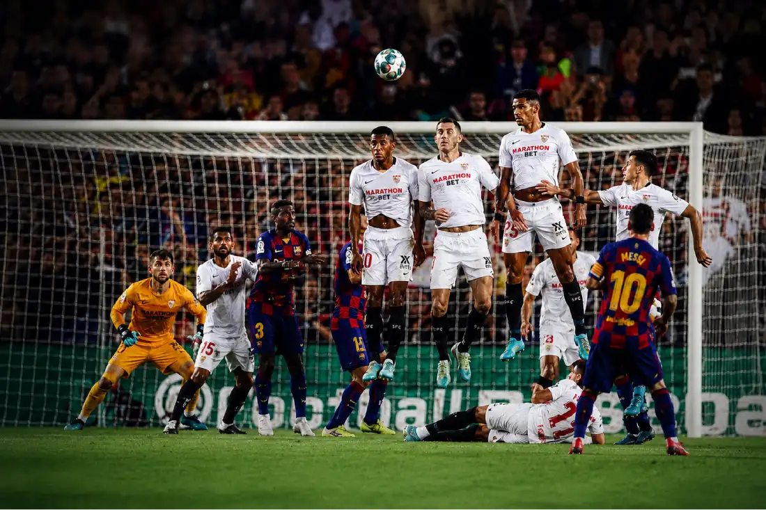 Understanding Football Formations and Tactical Systems